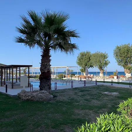 Break Aparthotel 3*