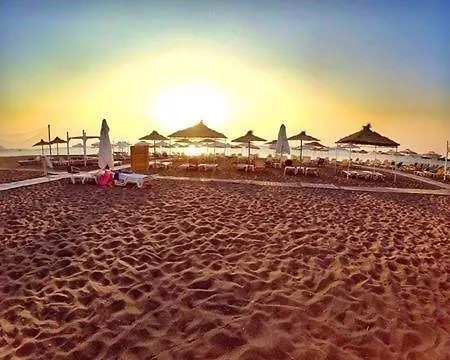 Break アパートホテル