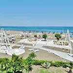 Break Aparthotel